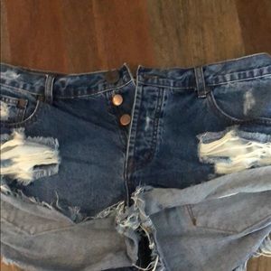 One x one teaspoon distressed jean shorts 29